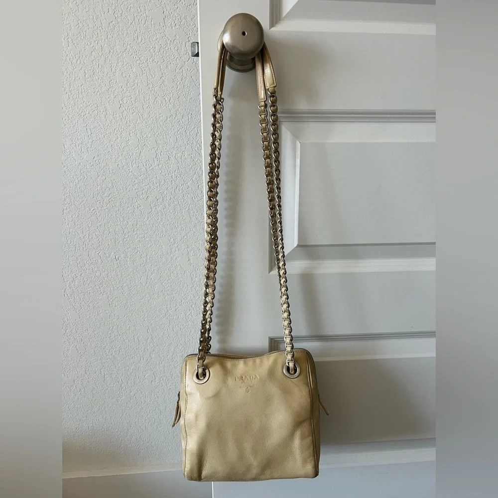 Vintage Prada Chain Shoulder Bag Leather Beige Authentic - Picture 9 of 16